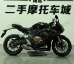 Подержанный мотоцикл Honda CBR 650 R 2024 года, пробег 5300 км, вид сбоку, прозрачный фон