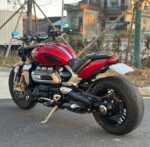Подержанный мотоцикл Triumph Rocket 3 2021 года, пробег 5300 км, вид сбоку, прозрачный фон